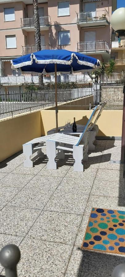 Appartamento La Spiaggia Bordighera Exterior photo